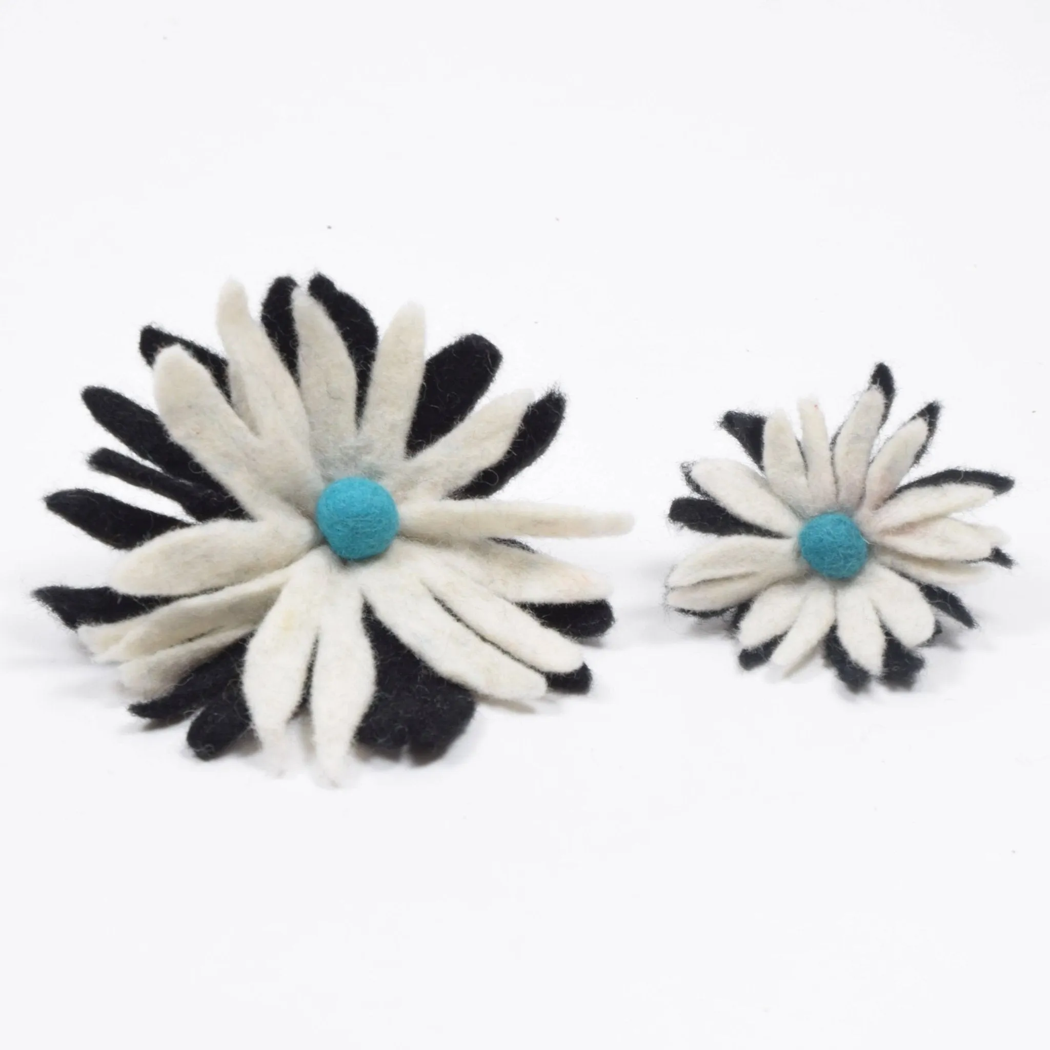 Black & White Daisy Collar Accessory