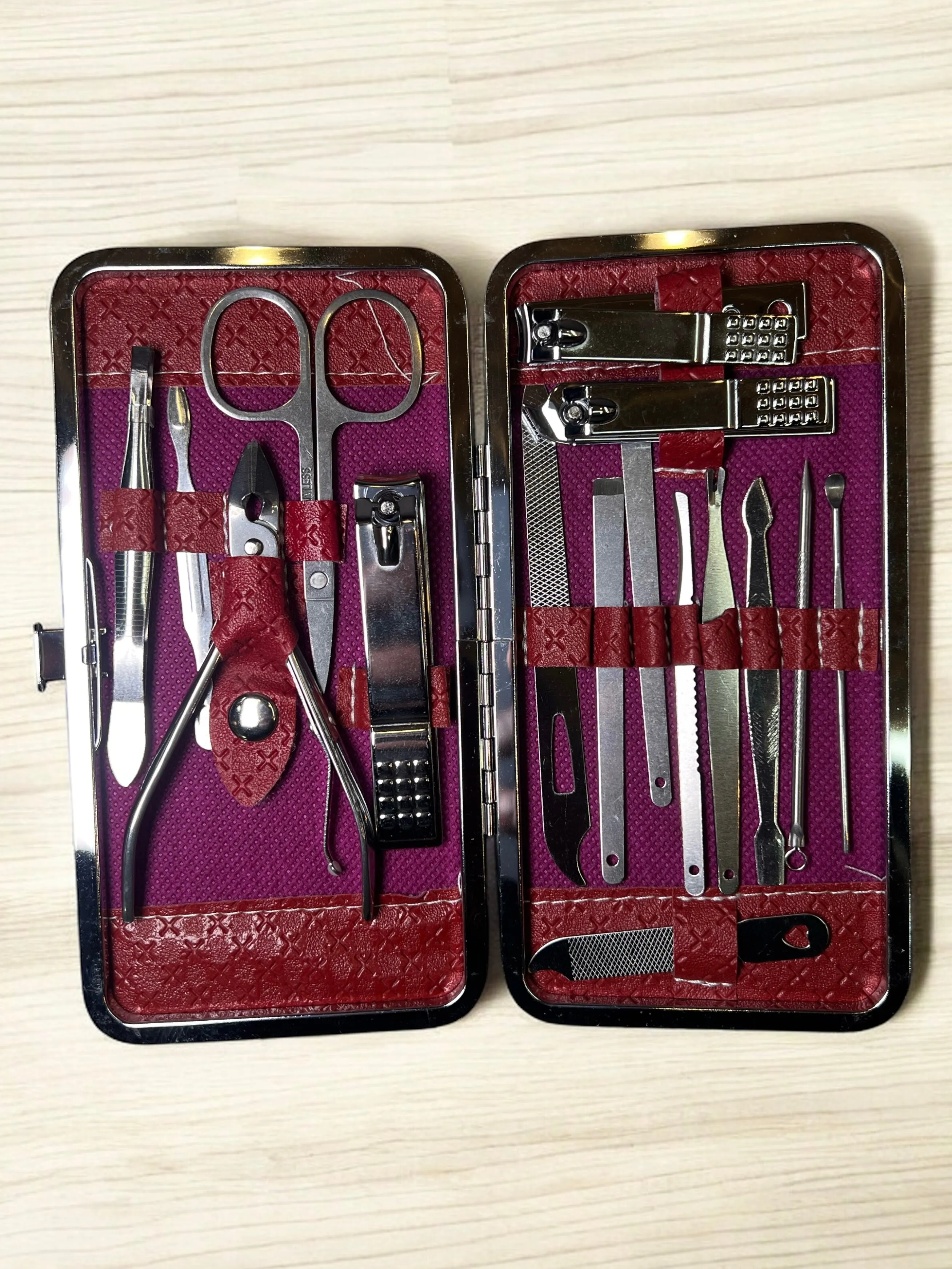 Deluxe 16-Piece Manicure & Grooming Set