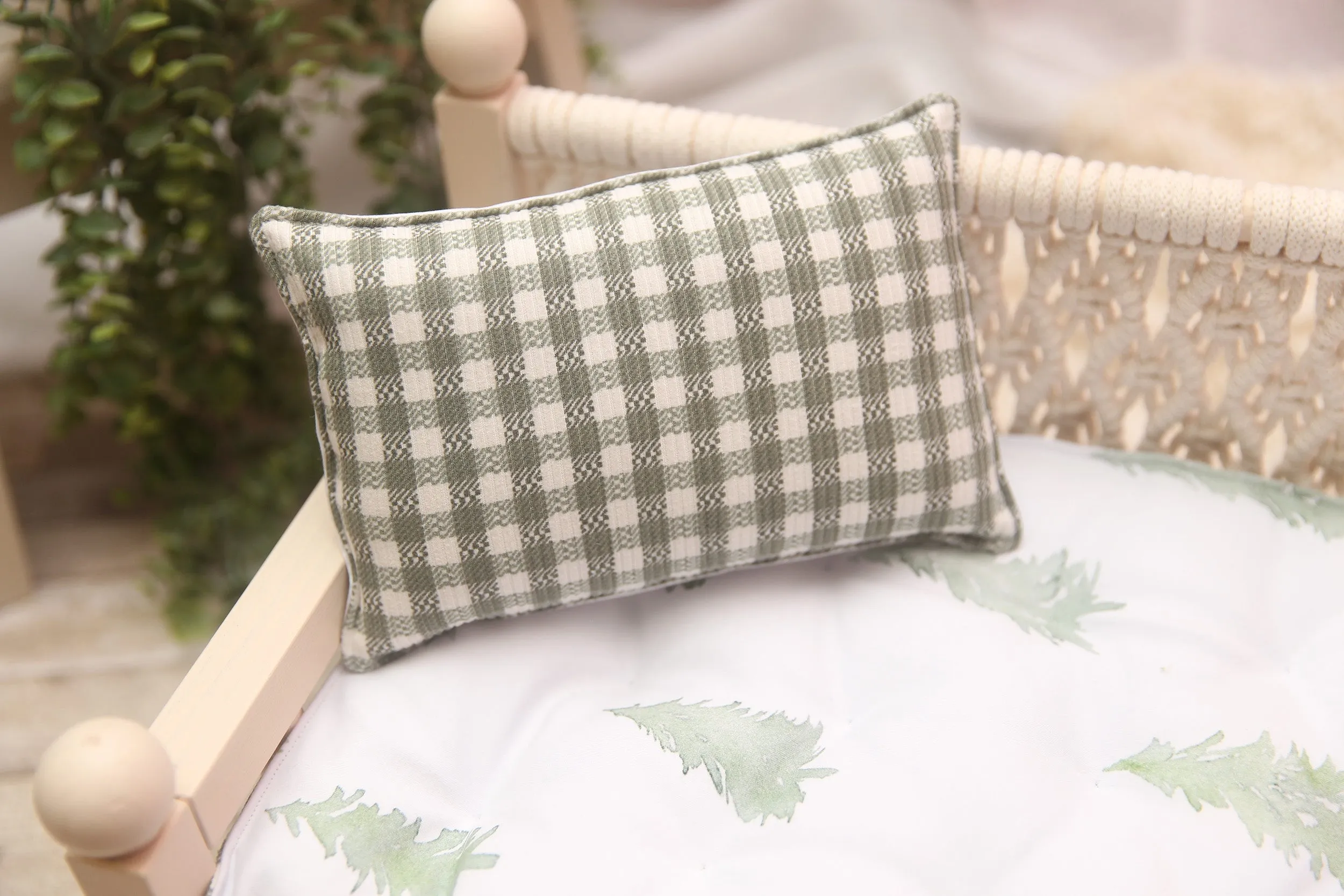 READY TO SHIP- 11x14 SMALL- REVERSIBLE 2 Color O Christmas Tree- NB Mattress